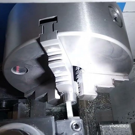 HBM 45, usinage rainure de clavette sur le tour