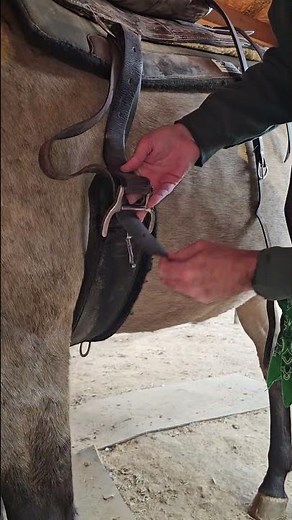 How to use a Smart Cinch. (Double roller cinch)