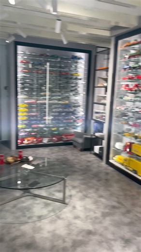 61K views · 896 reactions | Maybe the biggest 1:18 Mercedes collection in the world  (Part 1) | AC Collection | Facebook