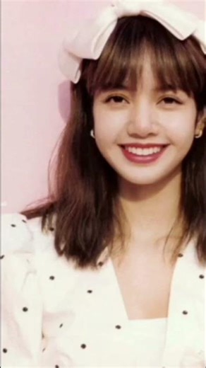 Who sing best? Jennie or Lisa or Jisso or Rose 🤍🤍🤍🤍