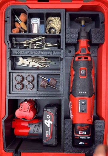 🔥 Milwaukee M12 Rotary Tool, dialled in Tool ✔️ Batteries 🔋 All the bits 🛠️ Everything locked into one clean PACKOUT setup — no rattles, no digging, no wasted time. 🧰 Removable tray to take your go-to accessories 🧩 Hidden storage under the tool ⚡ Store it with a battery accessory attached 🔥 Built tough for real jobsite use Clean setup. Faster workflow. Link in bio 🔗 #milwaukeepackoutsystem #milwaukeetools #milwaukeefuel #packoutislife #toolorganization
