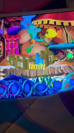 Freddi fish 5 helping some dude ￼