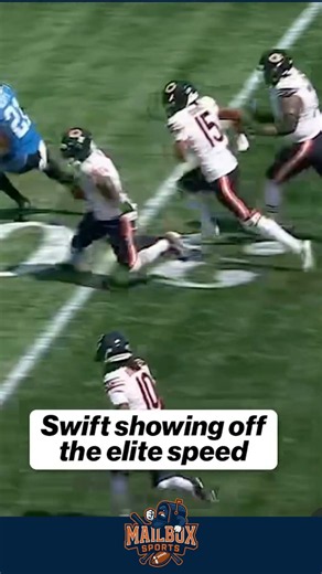 DeAndre Swift is a cheat code 🎮 #nfl #football #shorts