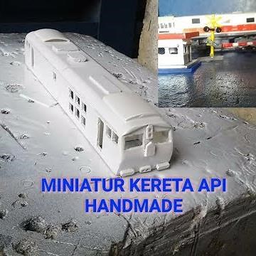 Proses Pembuatan Miniatur kereta api Indonesia (handmade)