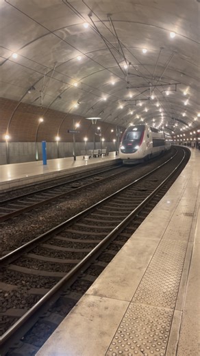 Spotteur06/83 on Instagram: "Départ d’un tgv inouï à destination de Nice ville en gare de Monaco monte Carlo #railway #tgvinoui #monaco #trainspecial"