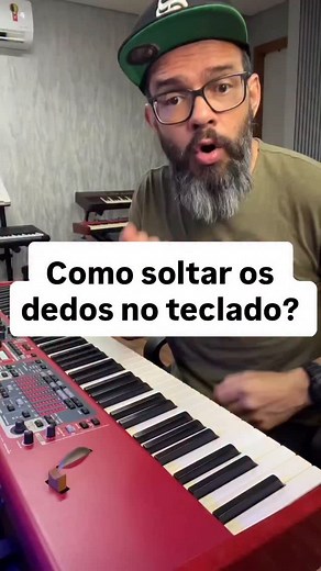 Como solta os dedos no teclado? Tecladista,já salva esse conteúdo pra estudar depois e não esquecer! 🔥 E se quer realmente dominar o teclado e tocar com segurança em qualquer tom… 👉 Aproveita a BLACK TAP — a maior oportunidade do ano pra entrar no nosso método completo e destravar de vez sua jornada musical. | masterclass_tap