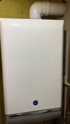 Central Heatking on Instagram: "Baxi 430 combi 2 5 years warranty, integral filling loop and much more! #baxi @Baxi UK & Ireland #heating #boiler"