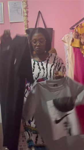 Estamos no golf2 junto ao viaduto | Closet da Betina