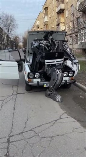 This Old Soviet Car Is Actually a Transformer