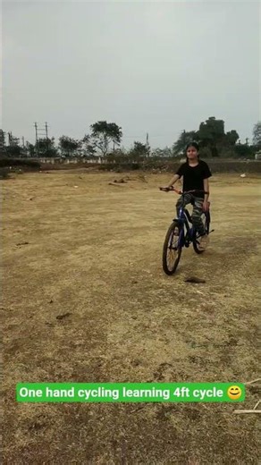cycling learning using one hand in 4ft cycle