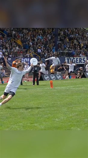 Who will win the title this year? Catch all of our college ultimate frisbee content on Ultiworld.com
