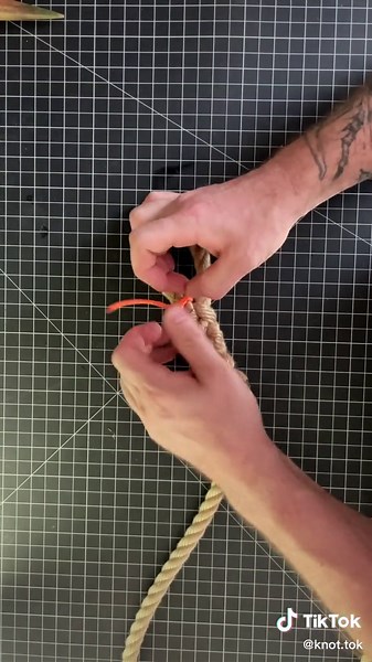 Replying to @Gary Lee 1960 part 2, 3 strand eye splice for a permanent fixed loop #TikTokTaughtMe #TikTokPartner #Splice #Education