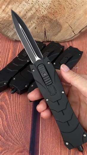 #OTF #Switchblade #huntingknife #campingknife #AutomaticKnife