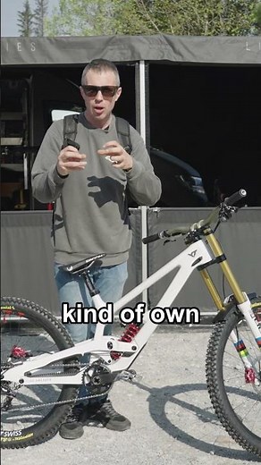 Rockshox Boxxer with GOLD Stanchions?