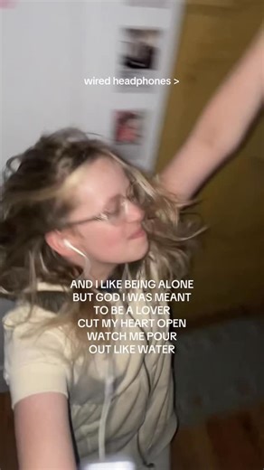 hailey mallard on Instagram: "almost 300k streams on ballad for a d*ead poet! and my new single mel-o-dee diner is out in TWO DAYS!❤️‍🔥 #music #newmusic #indiepop #indierock"