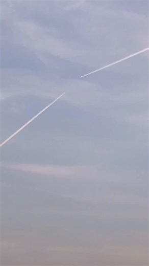 Dear Sir Aadil on Instagram: "Concept Of Intersecting Lines By Nature Itself ❤️ Explained By @dearsiraadi @dearsirofficial #dearsiraadi😘 #dearsir #mathsconcept"