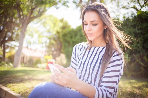 13 Sneaky Ways to Get Free Gift Cards (Apple, Amazon, Visa & More)