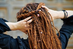 How to Re-Twist Locs Like a Pro