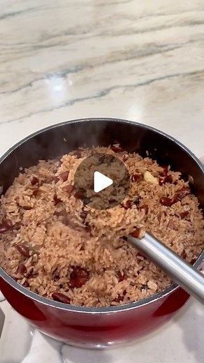 Cookin With Jai on Instagram: "Jamaican Rice & Peas 🇯🇲 Grocery List: Rice Kidney Beans Coconut Milk Scallions (Green Onions) Garlic Scotch Bonnet Pepper Black Pepper Onion Powdered Thyme Pimento seeds Garlic Salt The Nice Spice All Day Everyday Blend Let The Beans Cook For About 45 Mins Or Until They Are Soft.Then Add Coconut Milk Let It Cook For A Lil. Then Add The Rice.This Is A Old School Caribbean Tip. Put A Plastic Bag Over The Rice & Turn The Heat Down Low & Let It Steam. Your Rice Will 