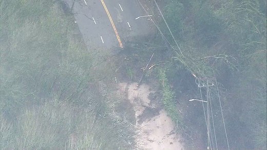 50K views · 403 reactions | A mudslide in West Seattle triggered a power outage and is blocking a major arterial. The U.S. National Weather Service (NWS) says it maybe the beginning of another period of landslides as a storm system moves in from the Pacific: bit.ly/2lPuK7c | KOMO News | Facebook