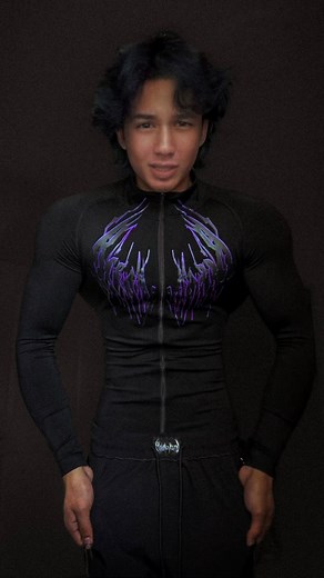 Kashmir Mohandie on Instagram: "Who tf made this freaky ahh audio (i did 😛) The new comp zip-ups are so hot guys, they drop the 22nd Code KASH @breathedivinity 🏴 Code KSH @getrawnutrition 🎃 Drop a follow to watch the journey brazz 🎃 🕷️ 🕷️ 🕷️ 🕷️ #gym #gymmotivation #gymaesthetics #breathedivinity #gymrat #gymgoals #davidlaid #hellokitty #sanrio #gymrelatable #gymemes #gymtransformation #bodybuilding #transformation #explore"