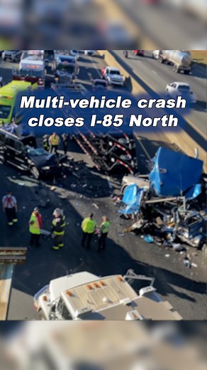 BREAKING: Multi-vehicle crash closes I-85 North in Gastonia. (🎥: David Perry) Latest: https://bityl.co/Mz2n | WBTV News