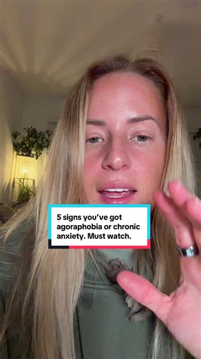 Understanding Agoraphobia: Overcoming Anxiety Symptoms