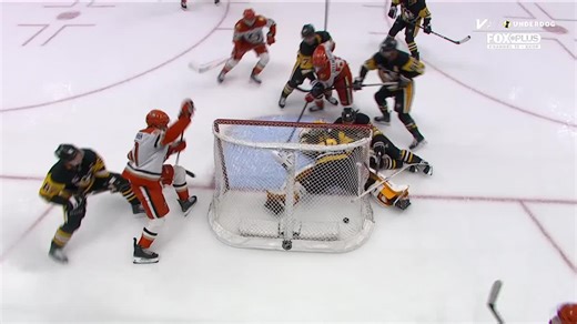 Sennecke beats buzzer with SHG