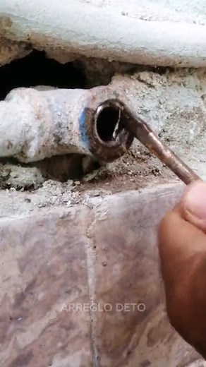 Cómo Extraer Rosca Partida en Tuberías de Agua