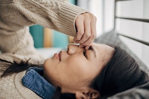 These Weird Symptoms May Signal That You‘re Getting a Migraine