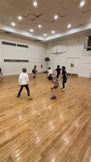 Abie Rosow on Instagram: "Checkout some highlights from our winter Flatbush sessions! Spring Signups are open! Sign up with the link below 👇 https://fs2.formsite.com/7ZMhaC/ous0akzflc/index Let’s Get Better! #REPBasketball🏀"