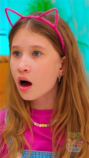 😂 Mommy’s Finger Trick! Can You Count Them All? ✋ #SmartKids #Shorts