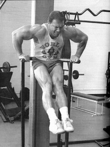 What are Reverse Grip Dips? - Physical Culture Study