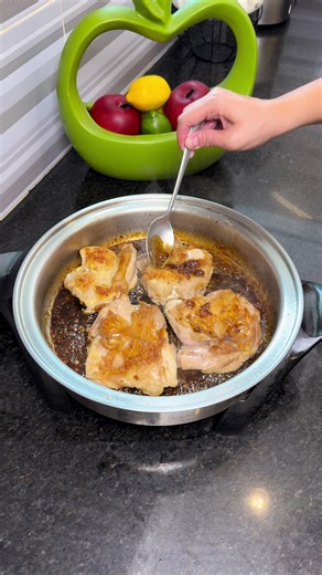 Honey garlic soy sauce chicken ❤️ #food #filipinofood #homecooking #saladmaster #chicken