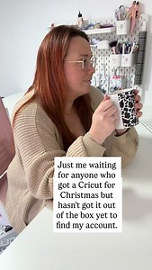 Hi 👋 I'm Amelia I’ve been a Cricut user for over 9 years, and during that time I’ve run my own small business and built an incredible 80,000-strong Cricut community. Along the way, my journey has grown far beyond crafting. I’ve become a Lead Cricut Content Creator, part of Cricut social team, a community manager and leader, live host, and more recently, a Hobbycraft TV host. Phew... 😮‍💨 Everything I share comes from real experience... what works, what doesn’t, and how to make your Cricut work
