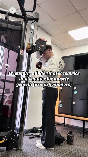 Eccentrics and muscle growth - like and follow for more ❤️ #gym #eccentric #sciencebasedlifting #sciencebasedtraining #hypertrophy