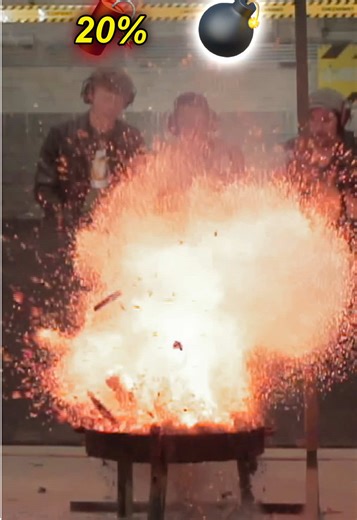 Experimente mit Böllern im Feuer: Was geschieht?
