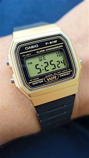 Gold Frame Casio F-91W Black Strap