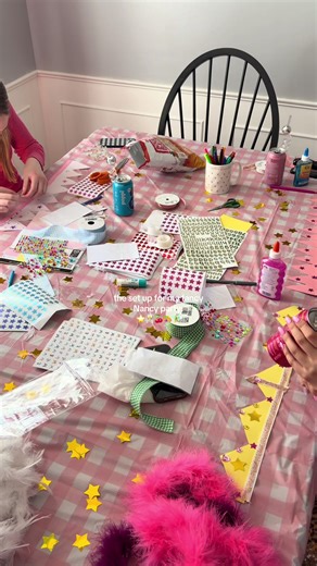 Hosting a Fancy Nancy Themed Party