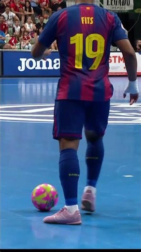 Fits. Simplemente Fits. ‪@FCBarcelona‬ #Futsal #Skills #FútbolSala #Barça #Barcelona