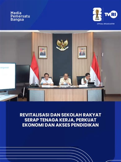 Pemerintah memperkuat sektor pendidikan melalui revitalisasi sekolah dan pembangunan Sekolah Rakyat yang berdampak pada ekonomi dan penciptaan lapangan kerja. Program revitalisasi mencakup 16.167 sekolah (naik dari target awal 10.000), dengan 16.062 sudah selesai dan 105 masih berjalan per 11 Maret 2026. Program ini melibatkan rata-rata 22 pekerja per sekolah atau total 238.131 tenaga kerja, serta menggerakkan sekitar 58 ribu UMKM. Pada 2026, dialokasikan anggaran Rp14,1 triliun untuk 11.744 sek