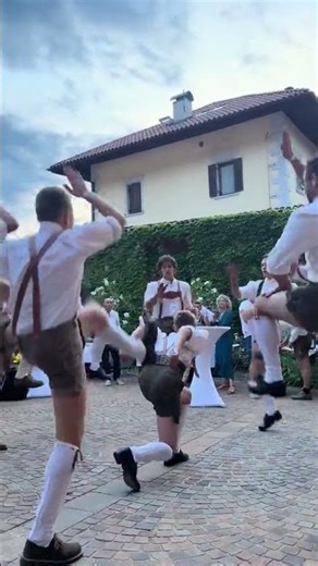 South Tyrol’s Surprising Folk Dance 💡#globelife #shorts #dance #cultural #usa #trendingnow