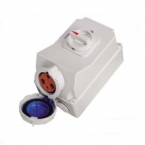 [Hot Item] Durable Outdoor Power Socket with Safety Switch for Protection