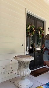 35K views · 1.4K reactions | Stunning Fall Container! #fall #planting #gardeningideas #garden #autumn2023 #autumn #autumncolors #flowers #plants #plantsmakepeoplehappy | Johnny Krause | Facebook