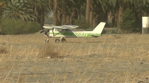 Banner plane in California makes emergency landing