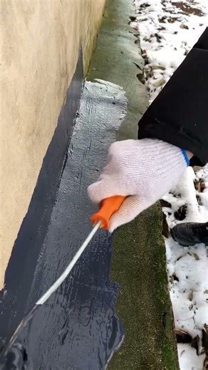 For instant leak prevention, I choose polyester plastic. #RoofLeak #RoofLeak #RoofWaterproofing