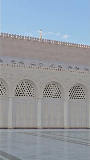The Peaceful Beauty of Al-Masjid An-Nabawi | Green Dome & Golden Minarets in Madinah
