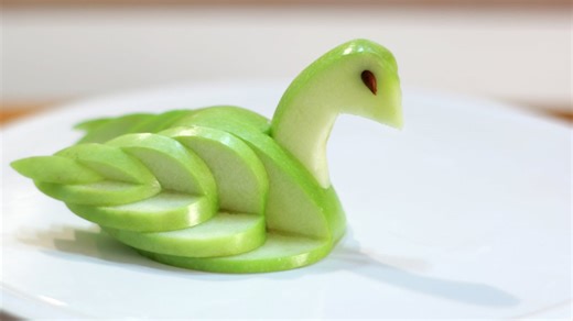 How to make an apple swan | Edible apple swan garnish