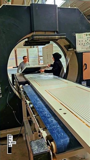 Automatic Door Wrapping Machine 🚪⚙️
