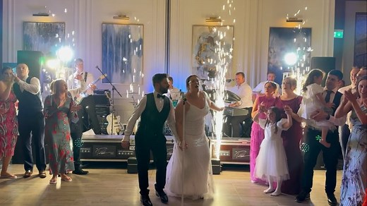 When you have The Pat Fitz Band as your wedding entertainment, you’ve really got the world ❤️ Get in touch for info on our Love Sparks and many other options www.thepatfitzband.ie | Pat Fitz
